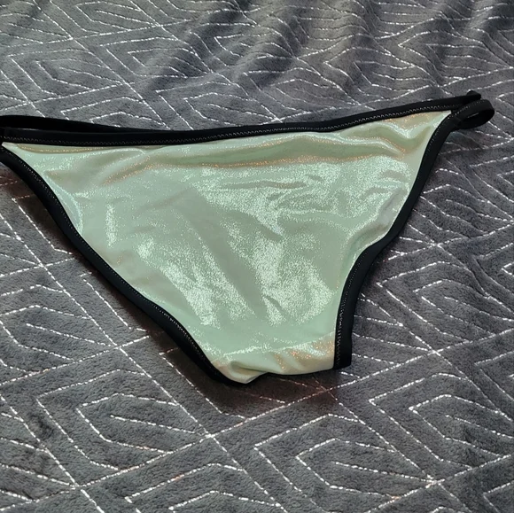 Victoria's Secret Shimmery Bikini Bottom - Picture 4 of 8